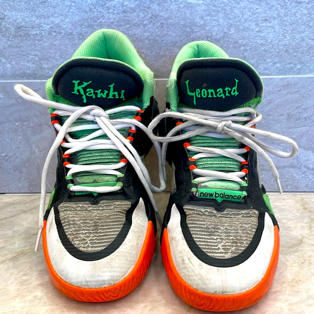 NEW BALANCE KAWHI 2 GOOSEBUMPS
LEONARD BLACK/GREEN/ORANGE/ WHITE SIZE 4.5